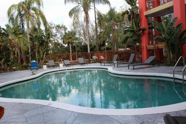 Boca Suites Deerfield Beach, SureStay Collection by BW image 17